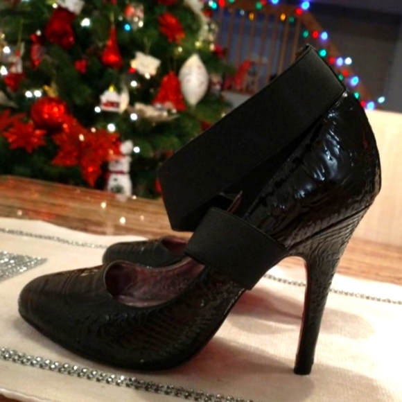 Paris Hilton shoes - Picture 2 of 6